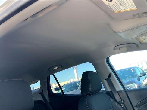 Used 2020 GMC Terrain SLE FWD image 27