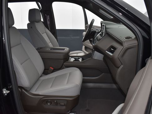 Used 2024 Chevrolet Tahoe LT w/ Luxury Package image 25