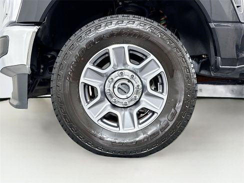 Used 2026 Ford F250 Lariat AWD/4WD image 42