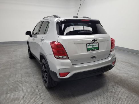 Used 2021 Chevrolet Trax LT w/ Sport Edition FWD image 5