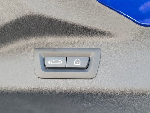 Used 2023 BMW X7 M60i w/ Executive Package image 12