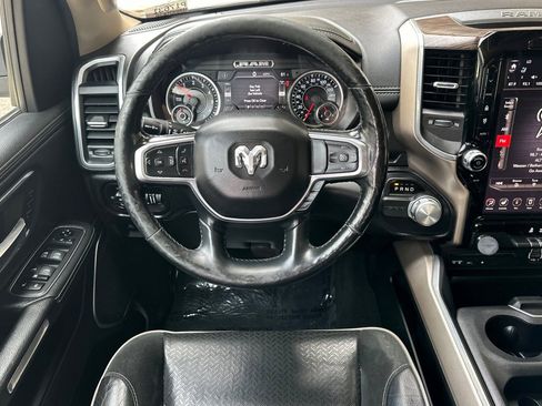 Used 2019 RAM 1500 Laramie image 17