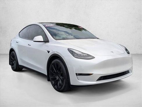 Used 2021 Tesla Model Y Long Range AWD/4WD image 3
