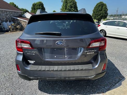 Used 2015 Subaru Outback 2.5i Premium image 6