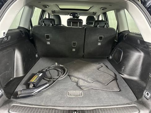 Used 2022 Jeep Grand Cherokee Limited 4xe image 25