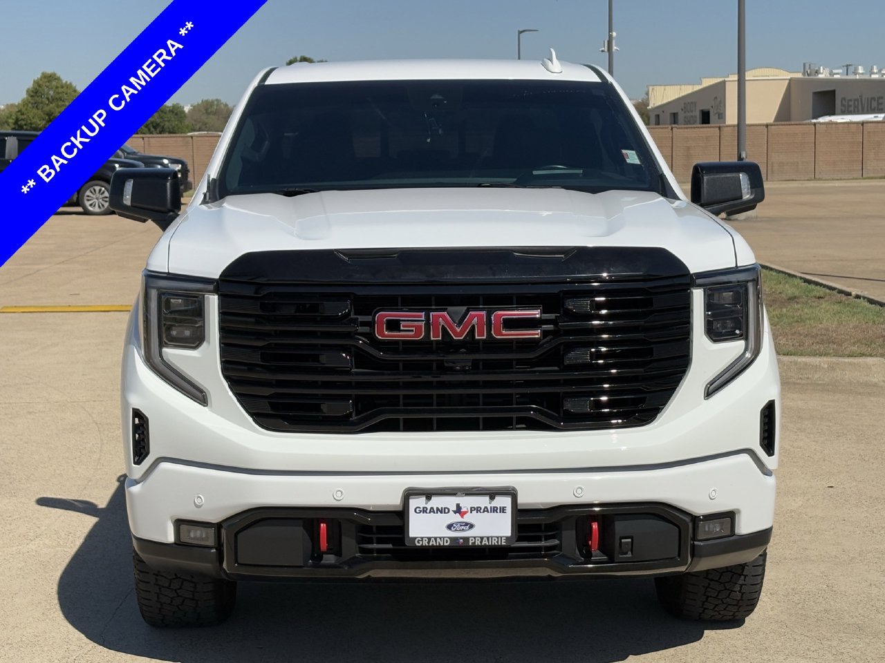 Used 2024 GMC Sierra 1500 AT4 w/ Technology Package AWD/4WD image 9