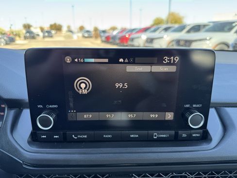 Used 2023 Honda Accord EX image 14