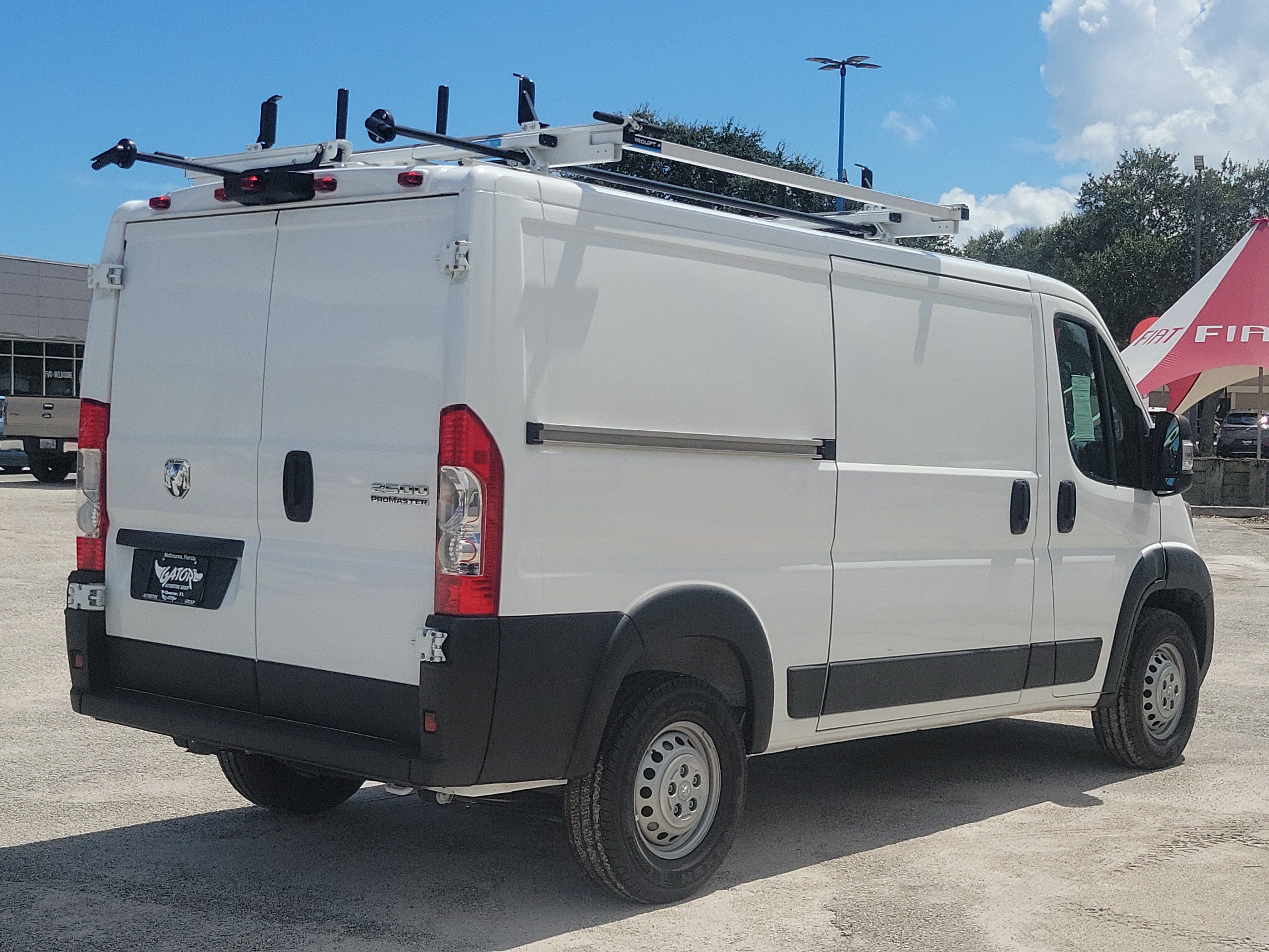 Used 2025 RAM ProMaster 2500 w/ Safety Group FWD image 4