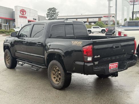 Used 2023 Toyota Tacoma SR AWD/4WD image 3