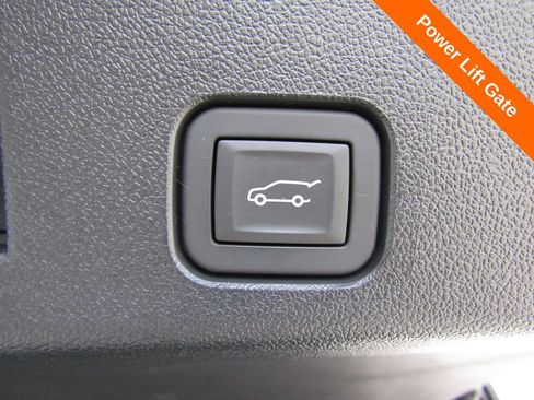 Used 2026 Buick Enclave Preferred AWD/4WD image 23