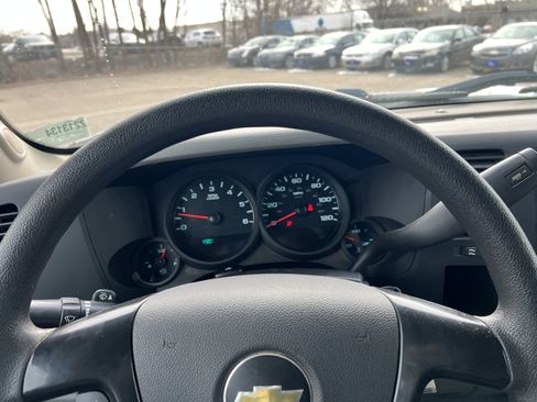 Used 2012 Chevrolet Silverado 1500 W/T image 17