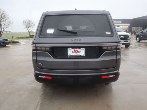 New 2026 Jeep Grand Wagoneer Limited AWD/4WD image 24