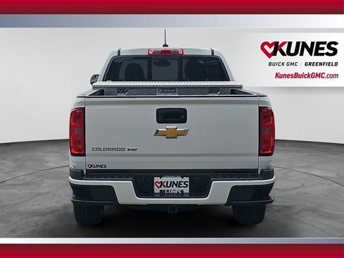 Used 2017 Chevrolet Colorado Z71 AWD/4WD image 9