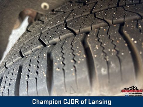 Used 2016 Ford Fusion SE image 11