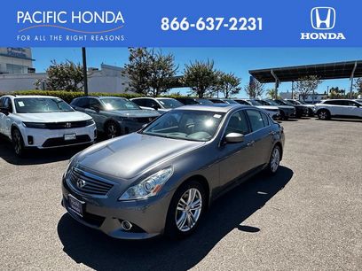 Used 2013 INFINITI G37 Journey w/ Premium Pkg