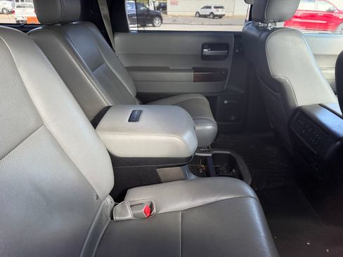 Used 2011 Toyota Sequoia Platinum AWD/4WD image 3