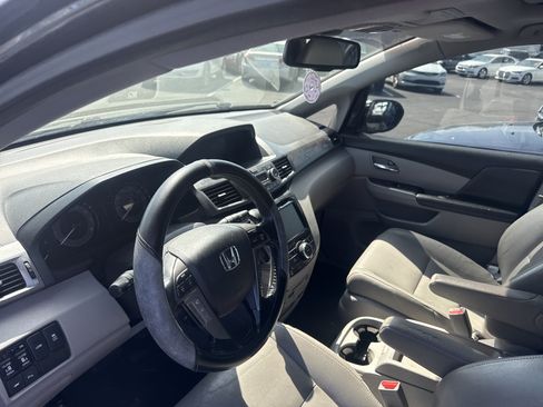 Used 2014 Honda Odyssey Touring image 8