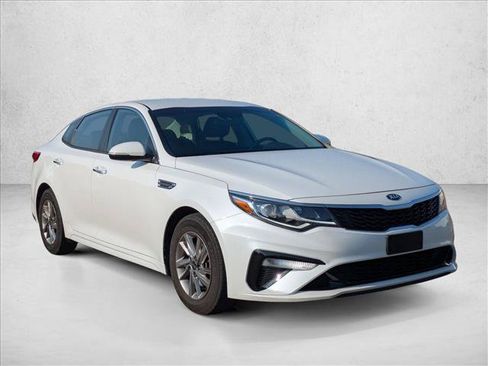 Used 2019 Kia Optima LX FWD image 3