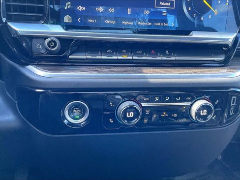 Certified 2022 Chevrolet Silverado 1500 LT image 30