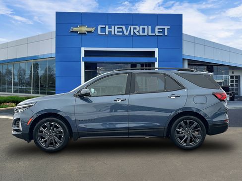 Certified 2024 Chevrolet Equinox RS image 2