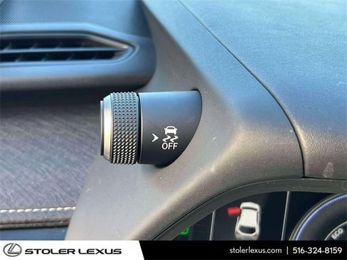 Used 2023 Lexus UX 250h FWD image 34