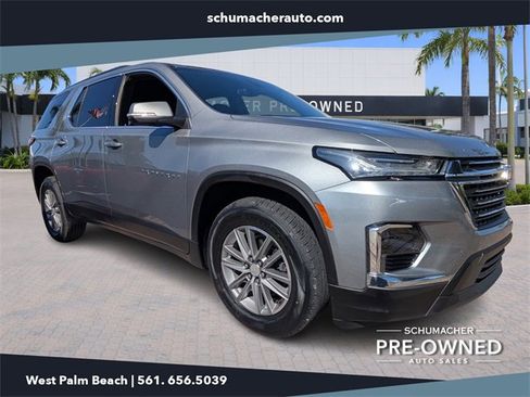 Certified 2023 Chevrolet Traverse LT image 1