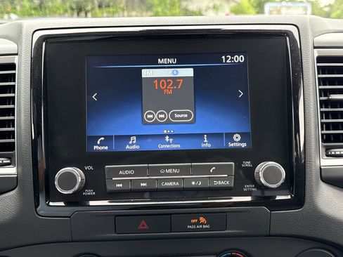 Used 2022 Nissan Frontier SV w/ Technology Package RWD image 20
