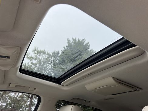 Used 2019 GMC Yukon Denali w/ Denali Ultimate Package image 30