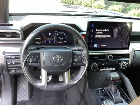 Used 2024 Toyota Tacoma TRD Sport AWD/4WD image 12