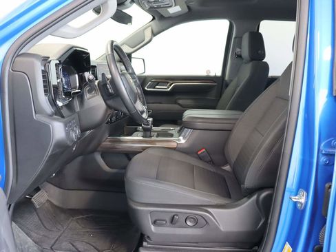 Certified 2025 Chevrolet Silverado 1500 LT w/ LPO, Dark Essentials Package AWD/4WD image 8