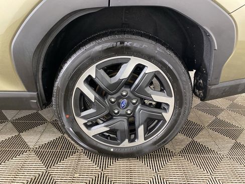 Certified 2025 Subaru Forester Limited image 13