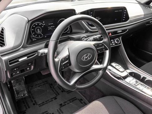 Used 2023 Hyundai Sonata SEL w/ Convenience Package FWD image 10