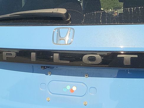 Used 2023 Honda Pilot TrailSport image 23