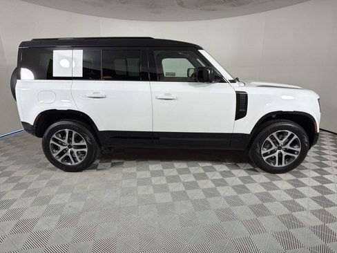 New 2026 Land Rover Defender 110 X-Dynamic SE image 6