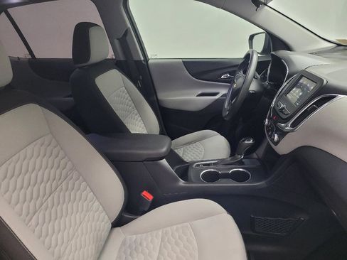 Used 2019 Chevrolet Equinox LS image 21