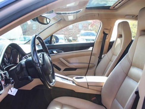 Used 2015 Porsche Panamera 4 image 13