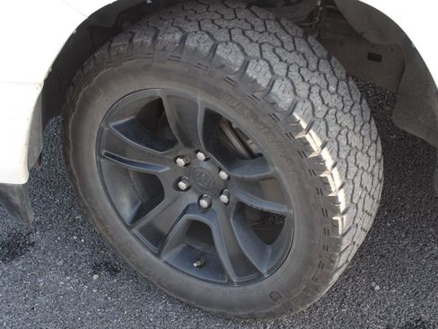 Used 2022 RAM 1500 Big Horn AWD/4WD image 13