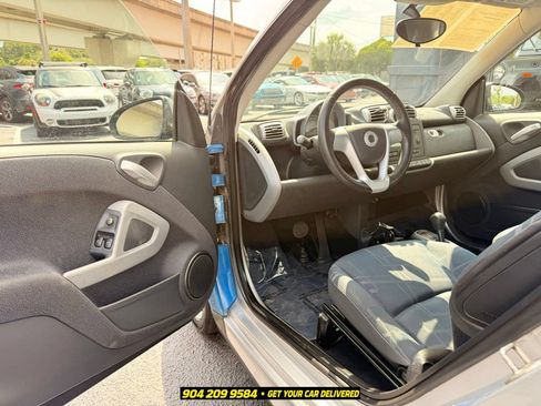 Used 2008 smart fortwo pure RWD image 16