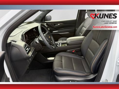 Used 2026 Chevrolet Traverse High Country AWD/4WD image 19