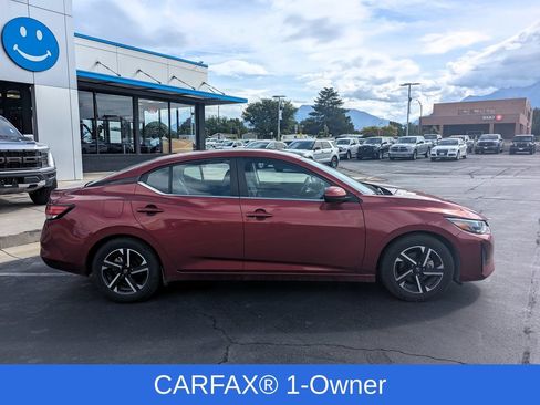 Used 2024 Nissan Sentra SV FWD image 2
