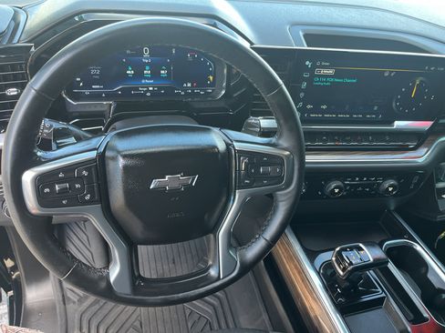 Used 2023 Chevrolet Silverado 1500 LT Trail Boss image 21