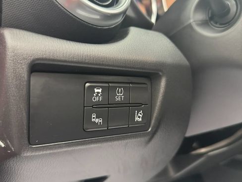 Used 2017 MAZDA MX-5 Miata RF Grand Touring RWD image 33