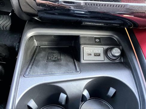 Used 2025 INFINITI QX50 Sport image 32