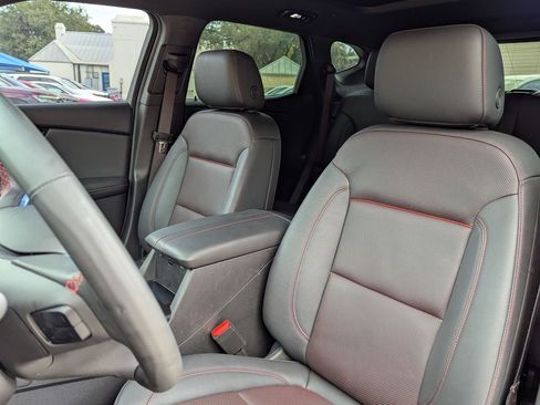 Used 2025 Chevrolet Blazer RS w/ Enhanced Convenience Package image 14