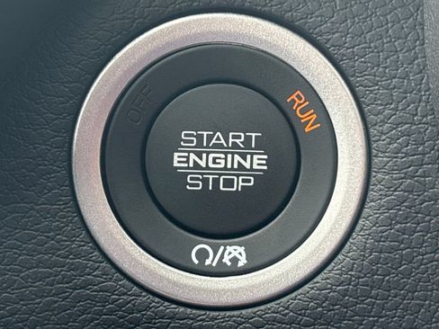 New 2026 RAM 2500 Big Horn AWD/4WD image 12
