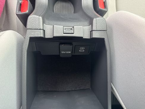 Used 2026 Toyota Corolla Cross L FWD image 22