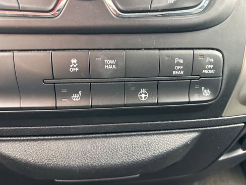 Used 2014 RAM 1500 Big Horn image 32