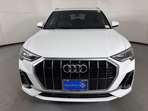 Used 2024 Audi Q3 2.0T Premium AWD/4WD image 3