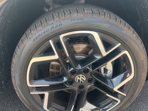 Used 2026 Volkswagen Tiguan SEL R-Line image 12