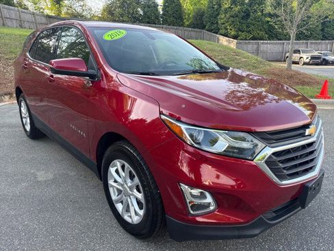 Used 2018 Chevrolet Equinox LT image 1